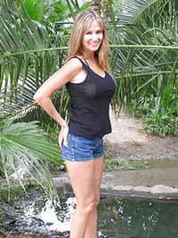 a milf living in Mount Vernon, Illinois